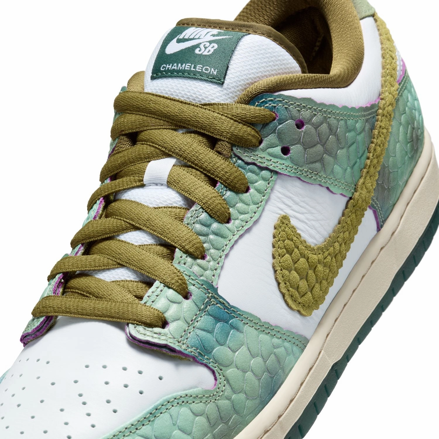 '  Alexis Sablone SB Dunk Low 'Oil Green'