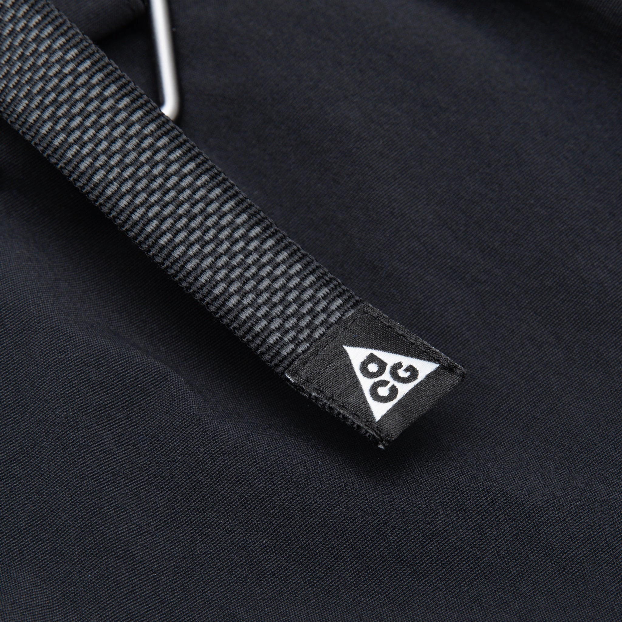 ACG TRAIL SHORTS BLACK