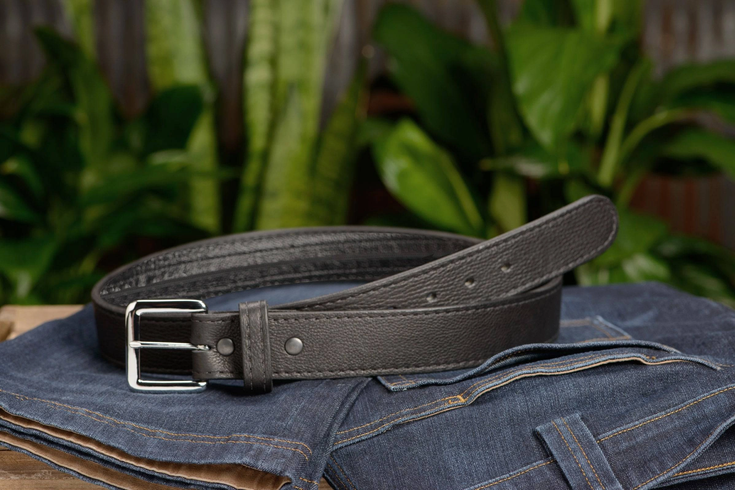 Black American Bison Money Belt With 25" Zipper 1.50" Wide