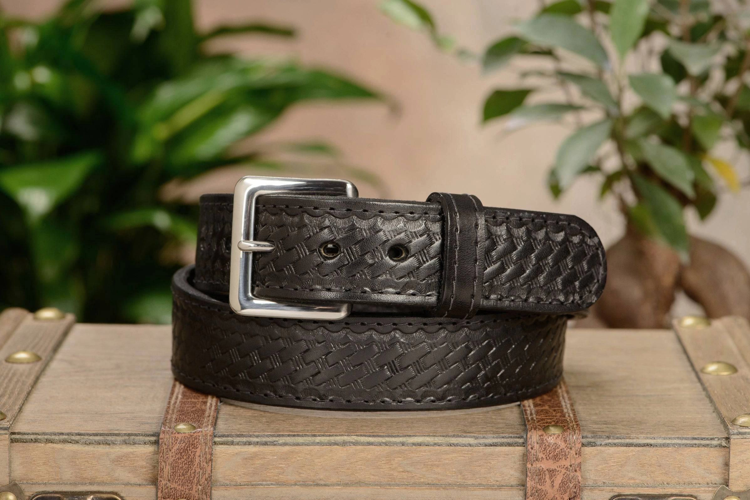 Black Basket Weave English Bridle Leather Money Belt With 25" Zipper 1.50" Wide