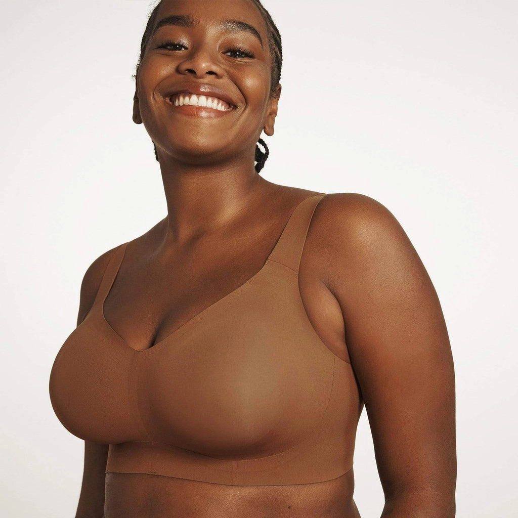 Evelyn and Bobbie Beyond Bra