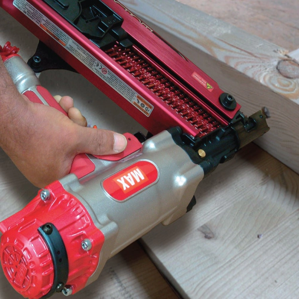 MAX HS130 PowerLite® High Pressure 21 Degree Framing Full Round Head Stick Nailer up to 5-1/8"
