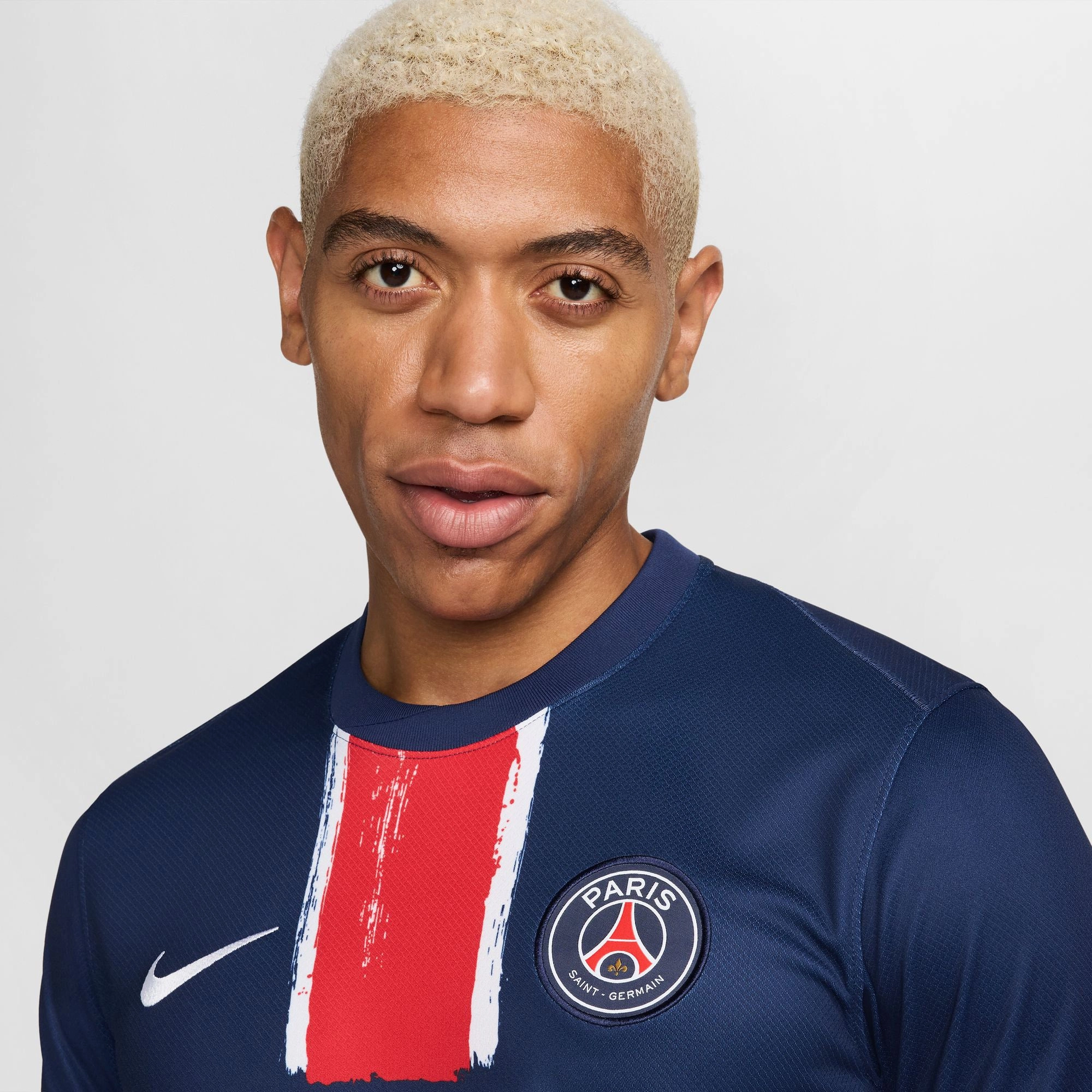 Men's Paris Saint-Germain 2024/25 Stadium Home Replica Soccer Jersey