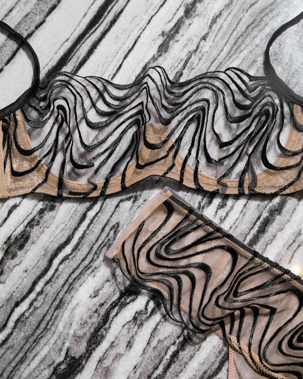 Mist Embroidery Bandeau Bra