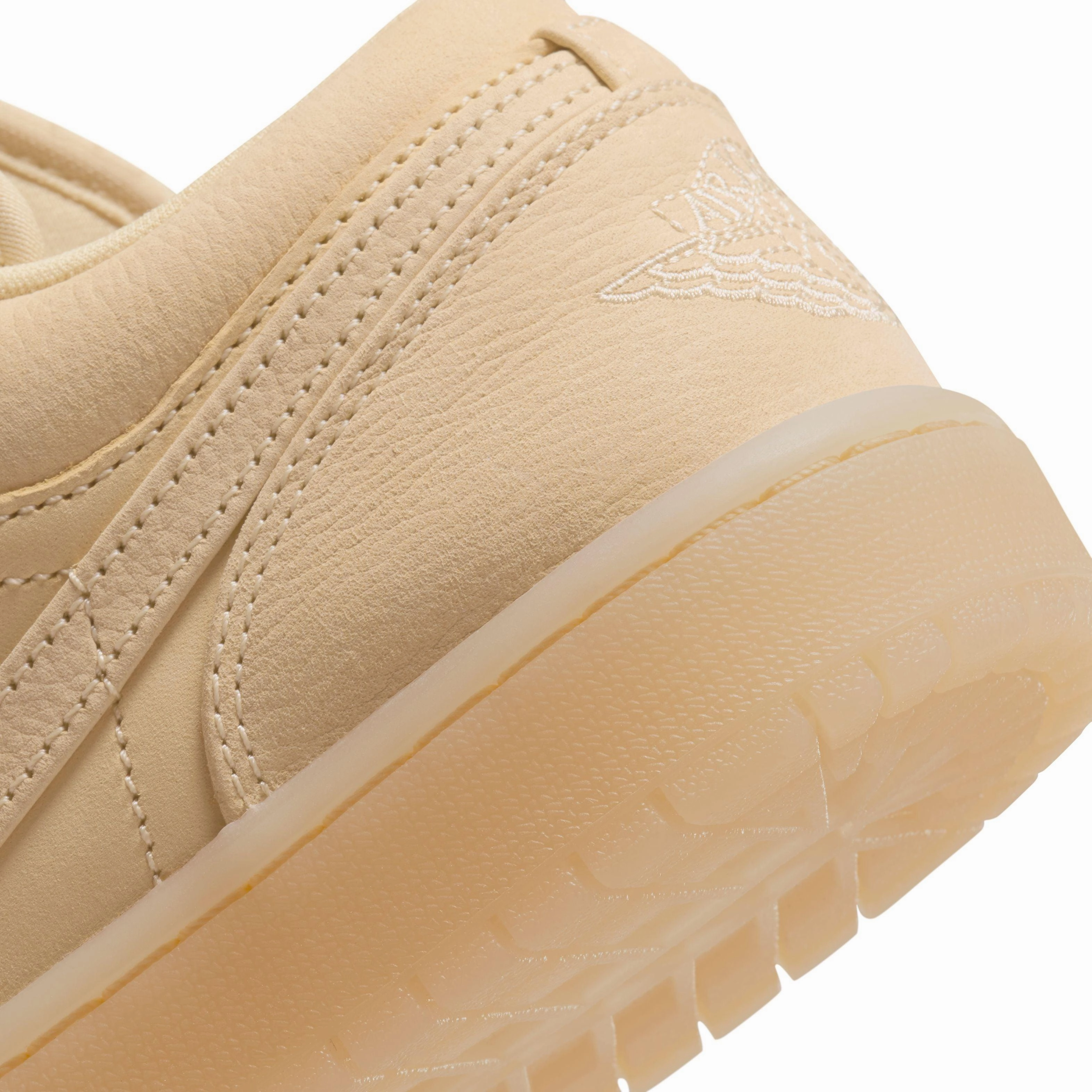 Wmns Air Jordan 1 Low SE 'Pale Vanilla'