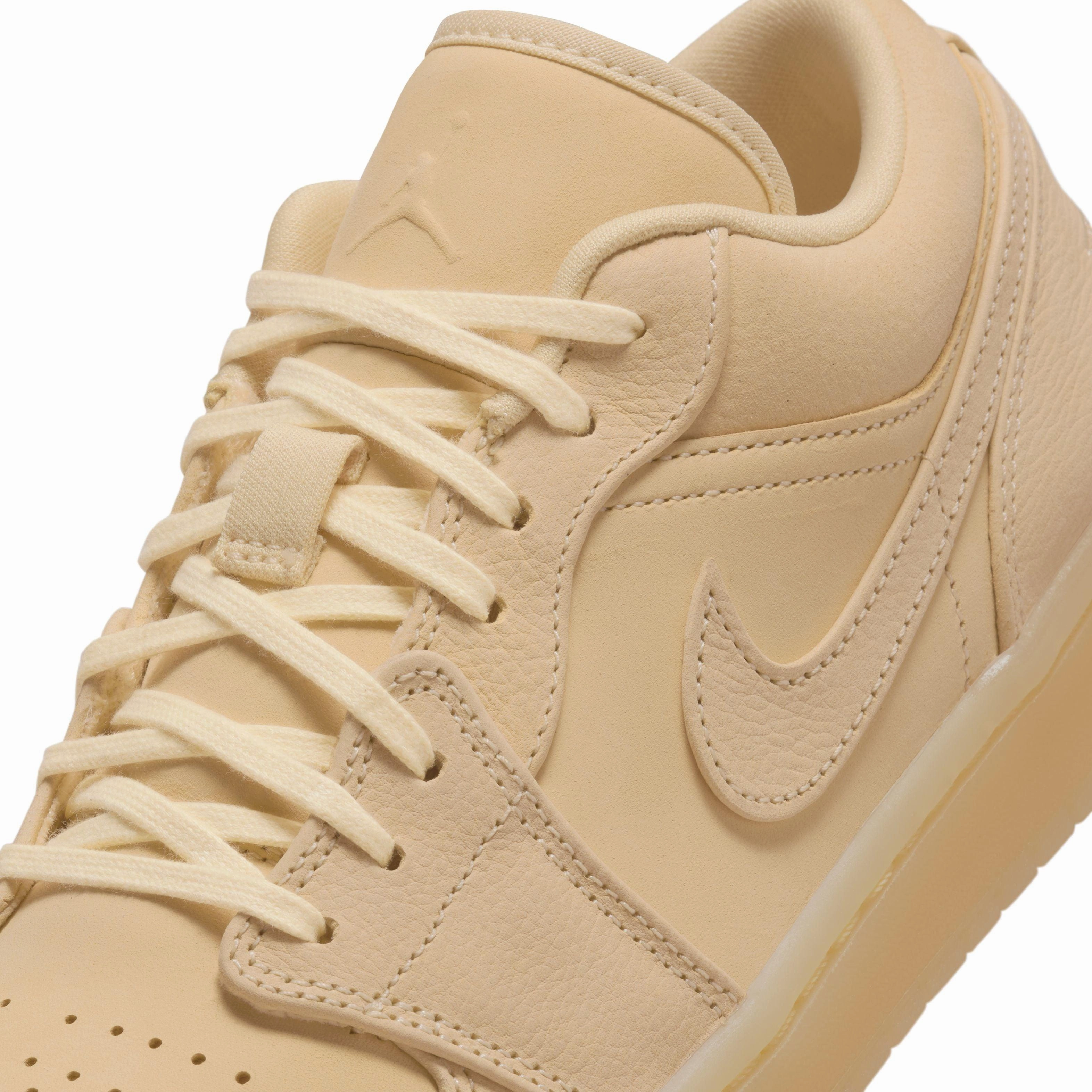 Wmns Air Jordan 1 Low SE 'Pale Vanilla'