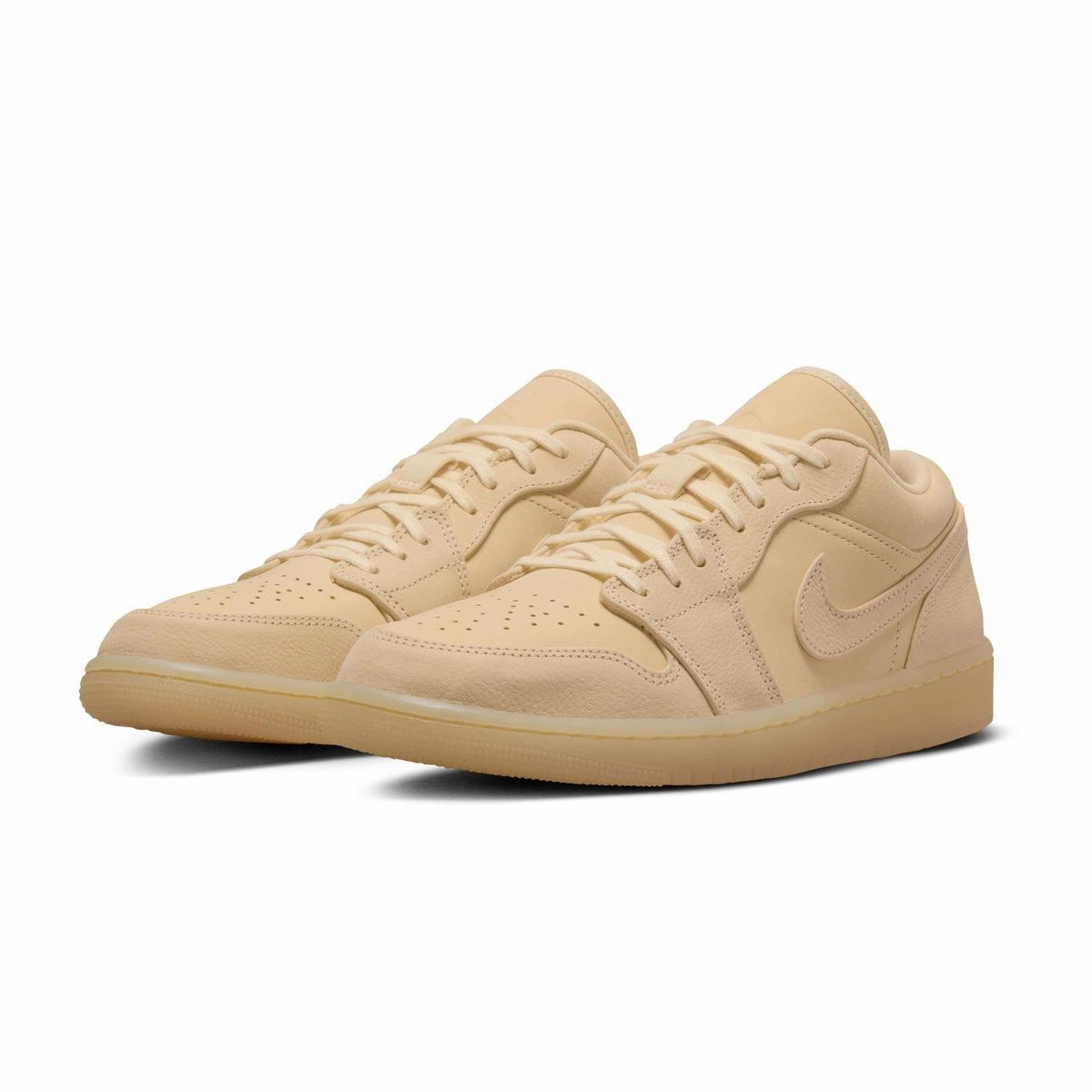 Wmns Air Jordan 1 Low SE 'Pale Vanilla'